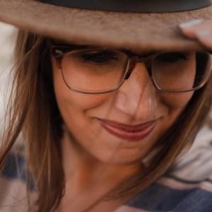 Meet your Posher, Janelle